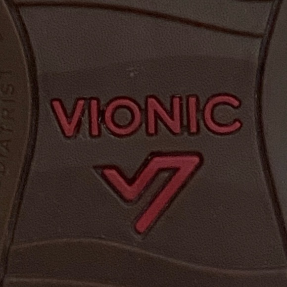 Vionic Rio Lizard navy blue slip on sandal. - Picture 12 of 12